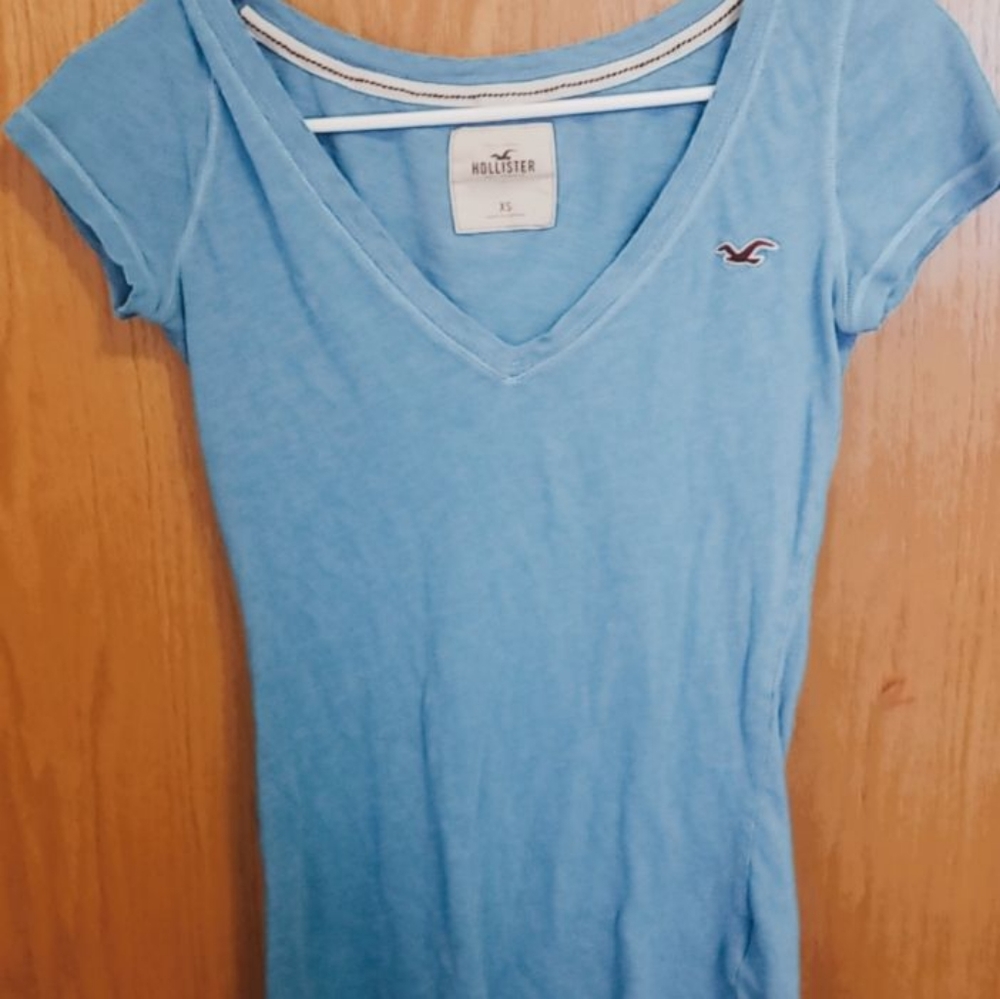 Holister blue top